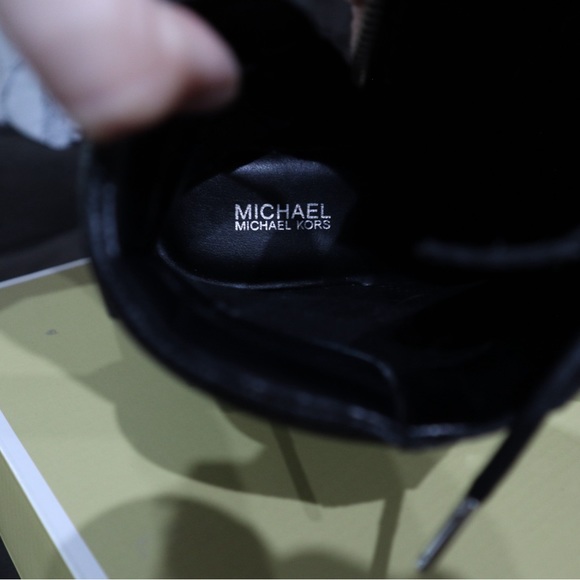 NWT Michael Kors Trudy Embellished Leather Boot - Picture 7 of 13